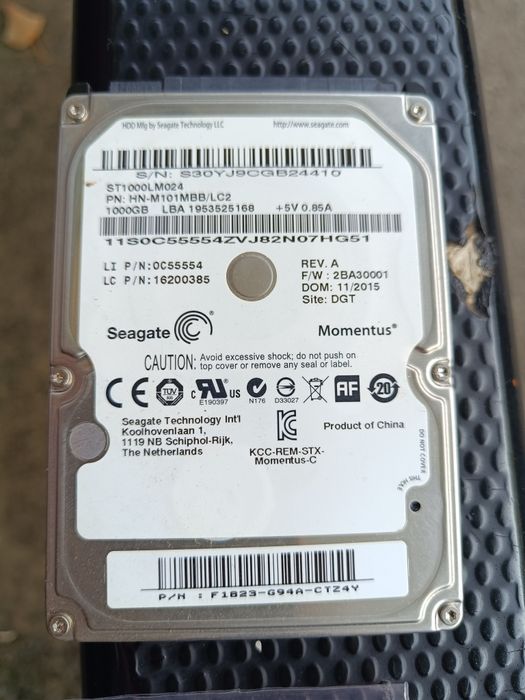 Vând ssd de 480 gb și un HD de 1tb