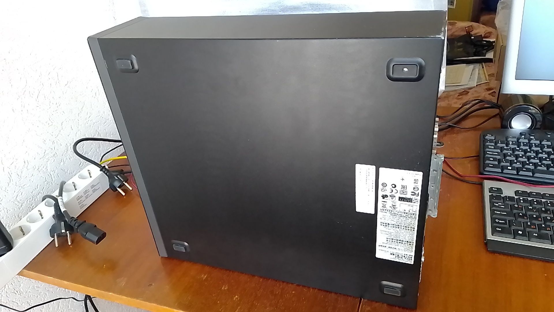 Hp Prodesk 600 G1 ssf, 4gb ram, 250gb hdd