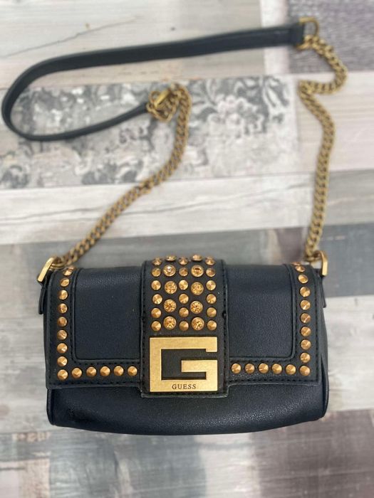 Черна чанта Guess