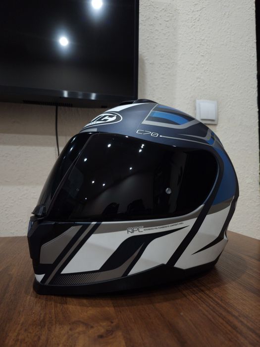 Продам шлем HJC C70