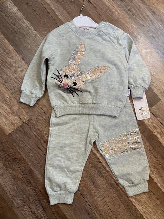 Бебешки комплект от блуза и панталон за малка госпожица