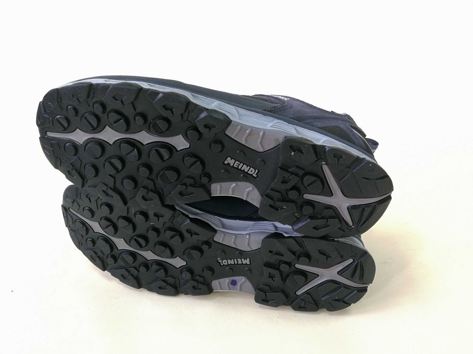 Bocanci PIELE  ghete  munte 39 40 Meindl Goretex impermeabili ca Noi