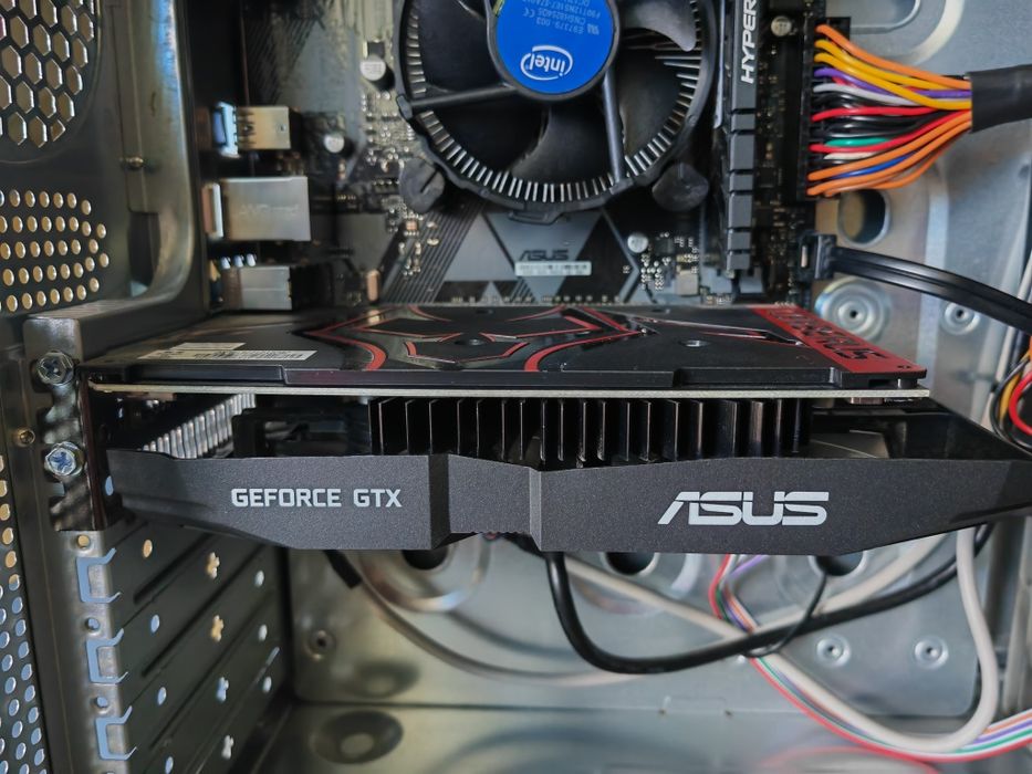 Workstation LC-POWER PRO-925B, I7-8700,3,2GHz,16GB-DDR4,1TB SSD - 2,5"