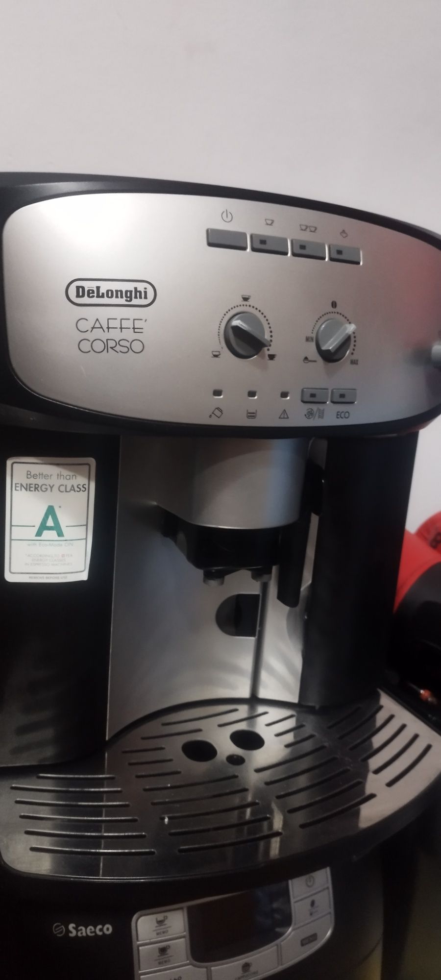 Aparate cafea DeLonghi și Saeco