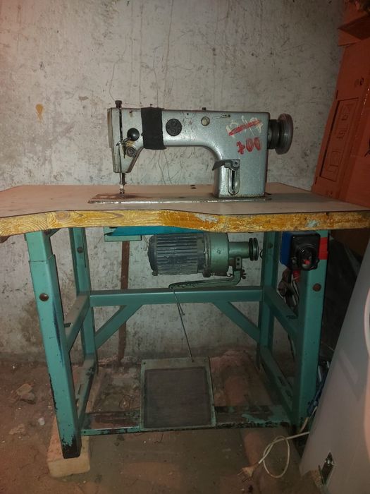 Продаю швейную машинку 1022 класс, хорошее состояние, 30 000 тг.