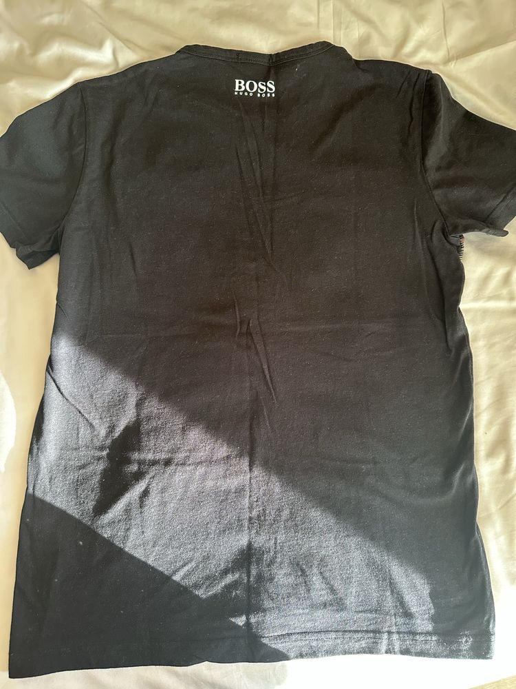 Мъжка черна тениска hugo boss