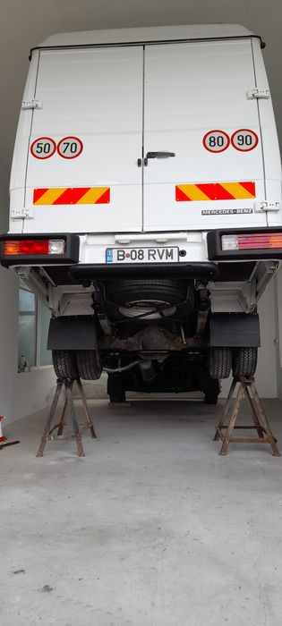 Mercedes Vario 809D Autoutilitara