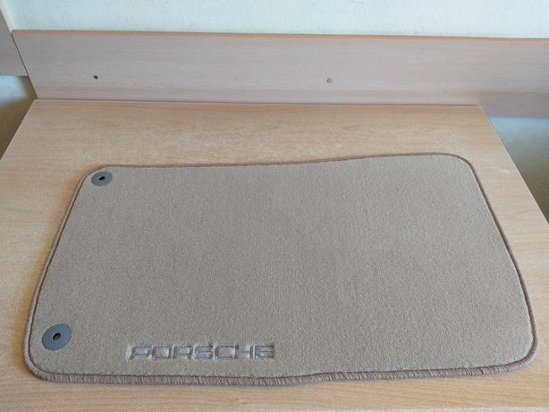 Covorase auto din mocheta dedicate Porsche Panamera S