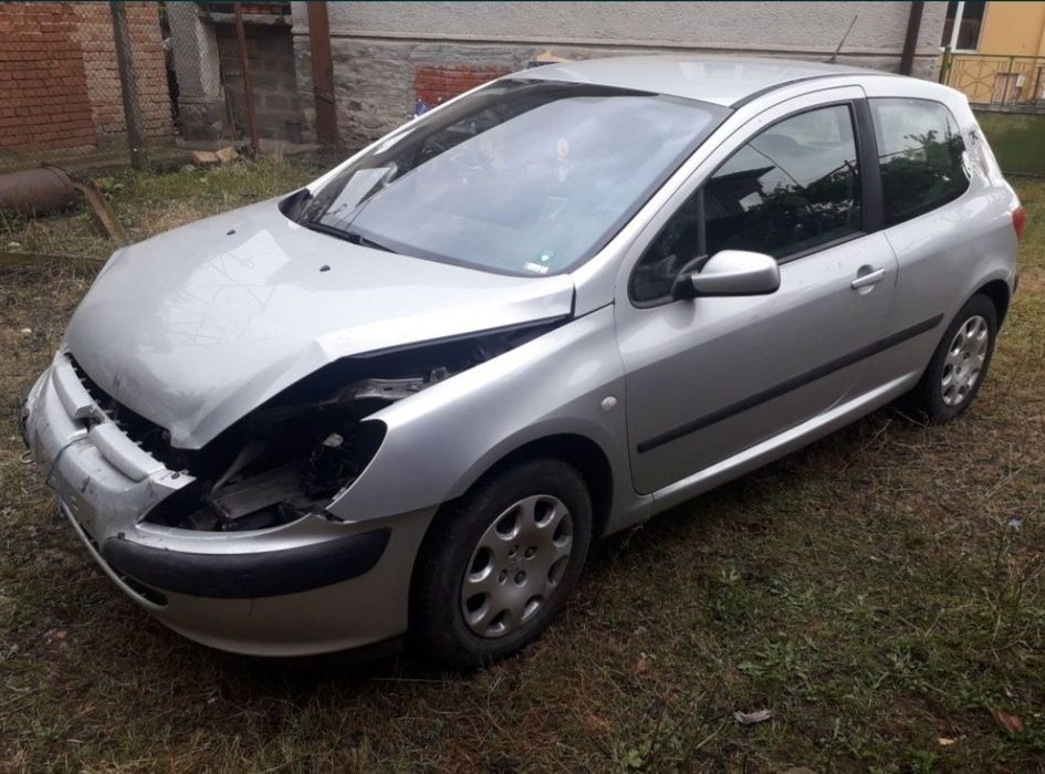 На части ПЕЖО 307 1.4 ХДИ/Peugeot 307 1.4Hdi 3 врати