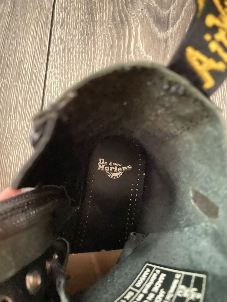 Bocanci Dr. Martens