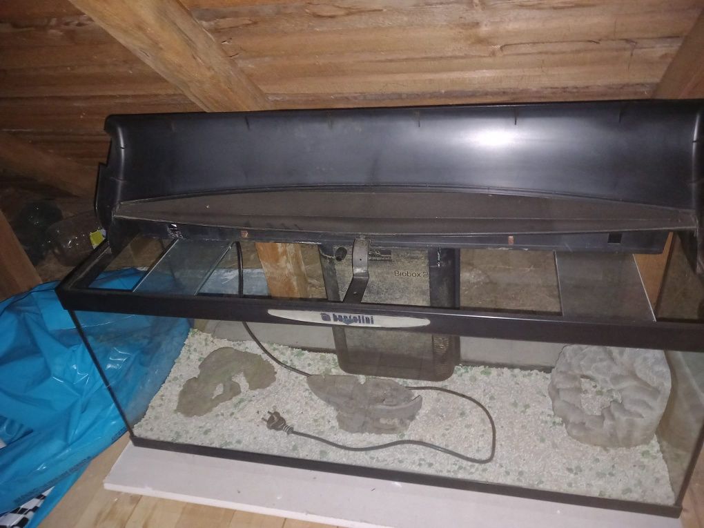 vand acvariu 150 litru