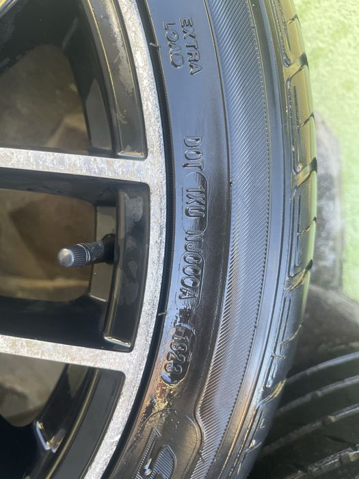 Vand genti pe 19 cu cauciucuri