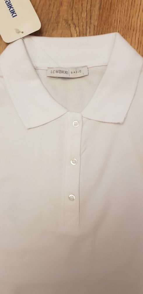 Бяла памучна блуза тип лакоста
