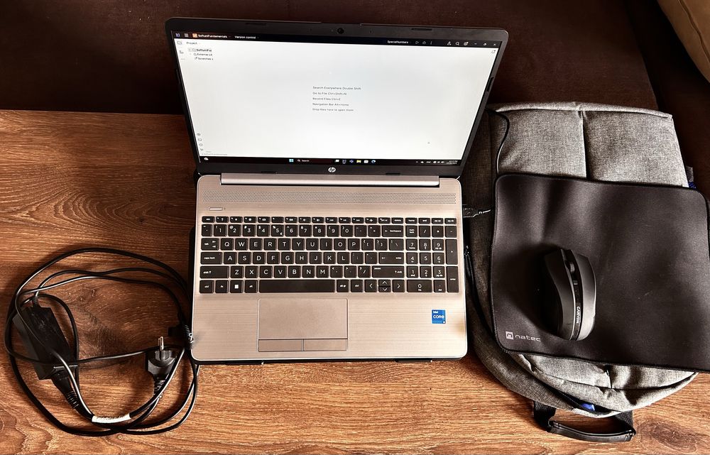 Лаптоп HP 250 G9, Intel® Core™ i5-1235U, 15.6" Full HD, RAM 16GB, 512G