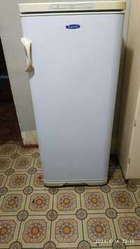 Продам холодильник "БИРЮСА"