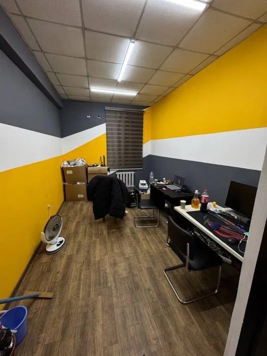 Кабинеты 15м²30м² Чиланзаре9 вдоль дороги 3й этаж график работы 24/7