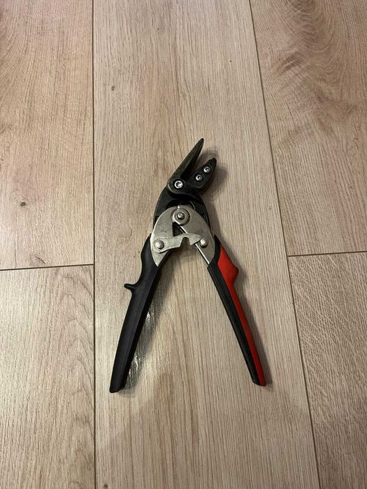 Foarfeca de taiat banda metalica si de plastic - Erdi Bessey D123S
