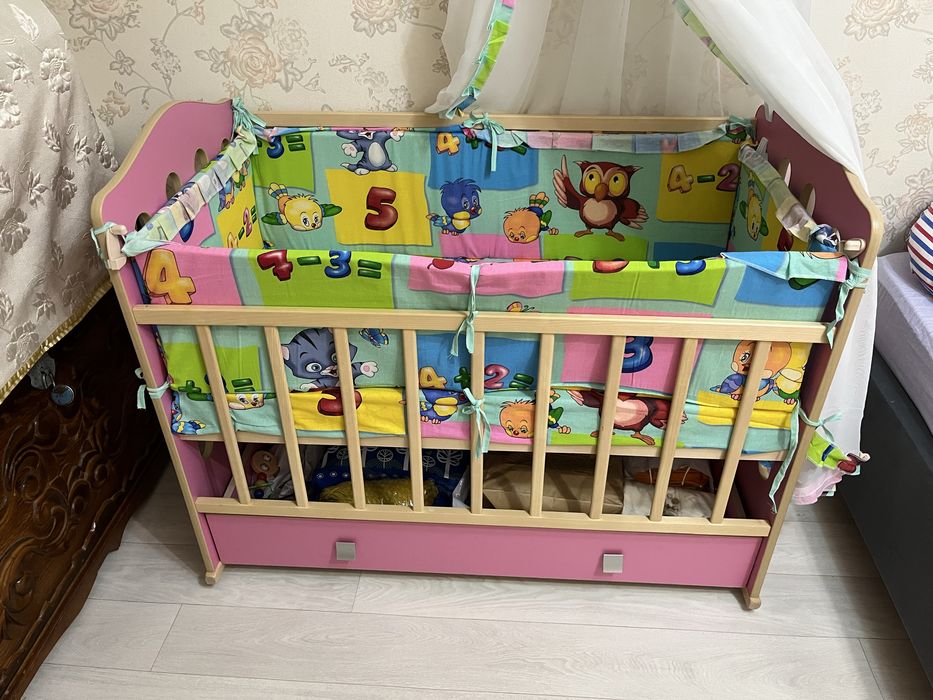 Кровать манеж  для девочек
