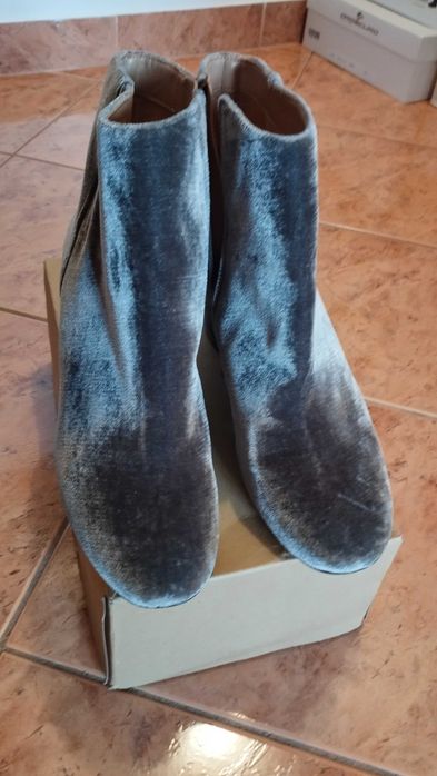 Ghete Franco Sarto catifea