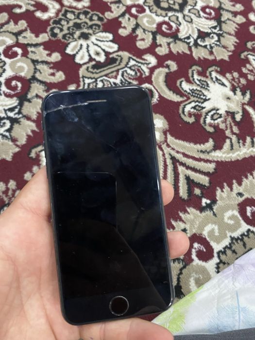 Iphone se 2020.  Icloud tushgan tamom