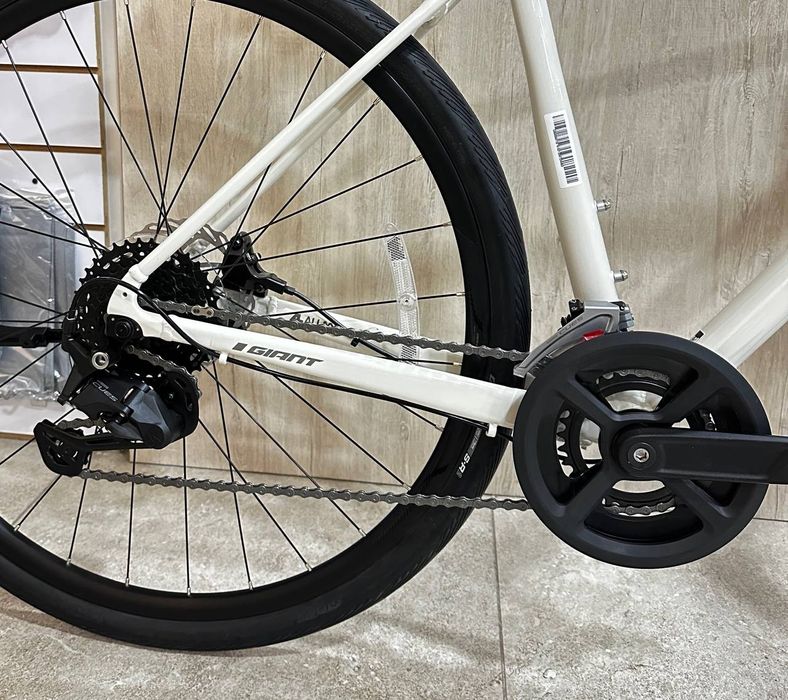 Велосипед GIANT ESCAPE 1 PLUS Новинка 2026!