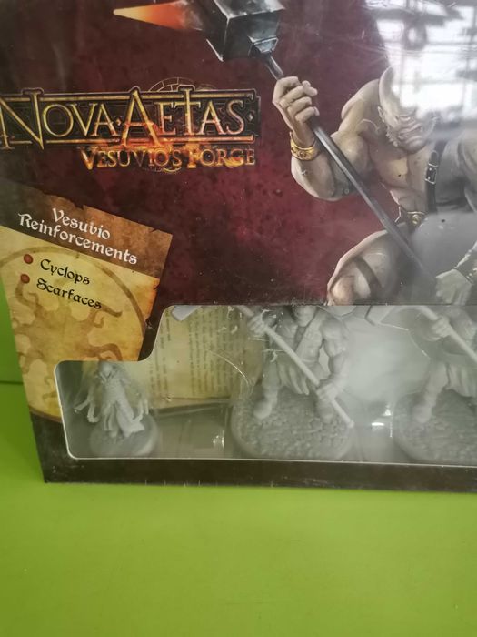 Set figurine NOVA AETAS. Cyclops monster onboard game.
