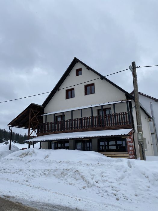 Inchiriez cabana Padiș