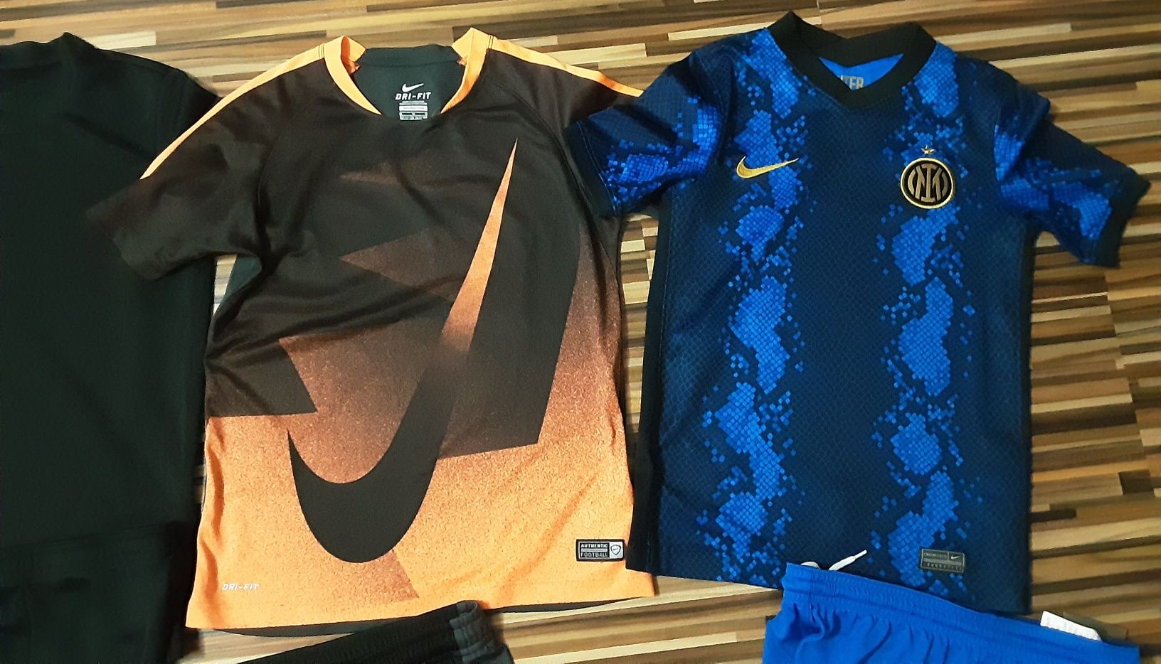 (М 137-147) NIKE оригинални детски тениски и шорти