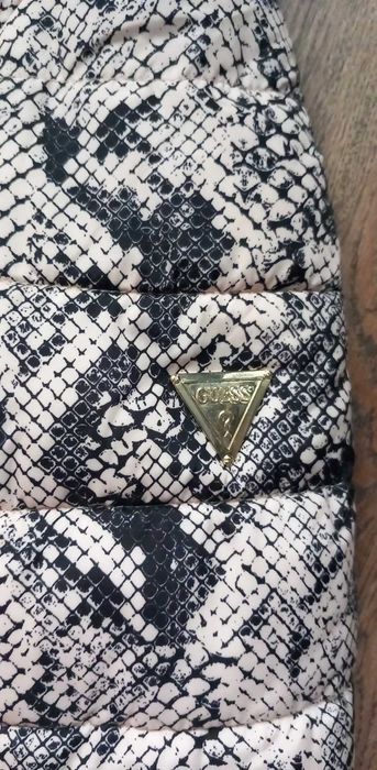 Зимно яке Guess р-р Xs