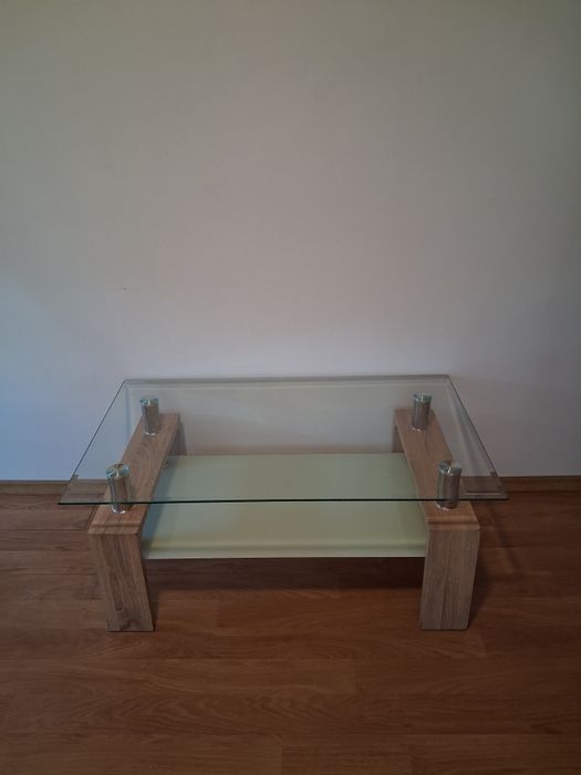 Masa de cafea din striclă