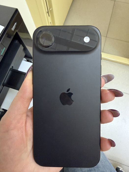Продам iPhone Air 1T