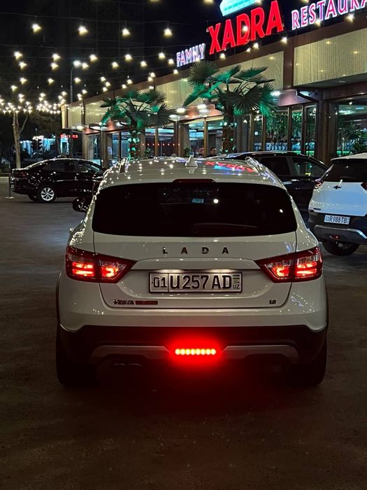 Продам машину лада кросс веста