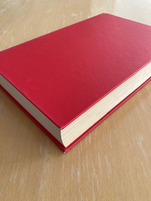 Книги на български, английски