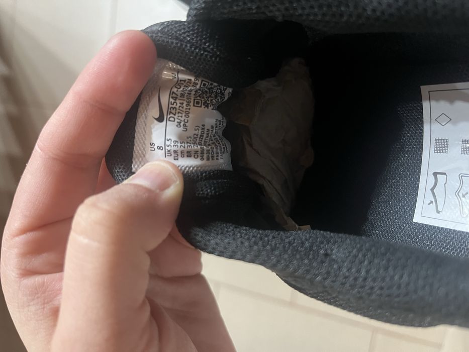 Nike нови и оригинални малотонки 39 размер