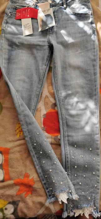 Дамски дънки с камъчета