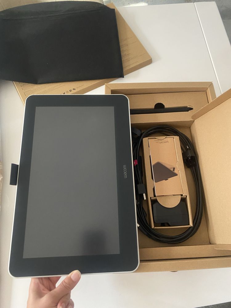 Wacom One Creative Pen Display 13.3’’