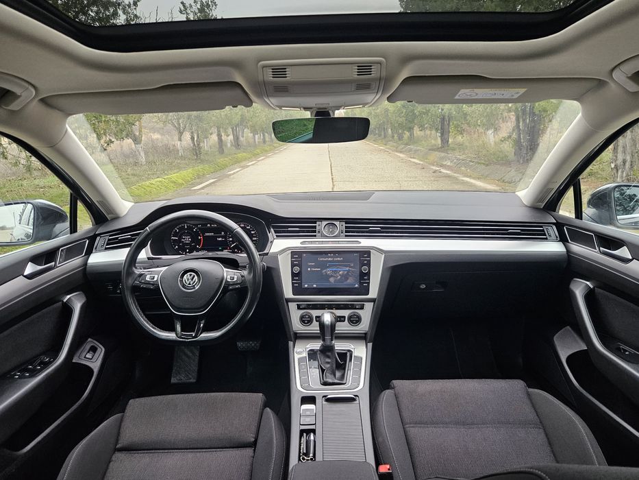 VW Passat B8~ 2018/2.0d Euro6/Tableta/Distronic/Cockpit/Trapa pano/