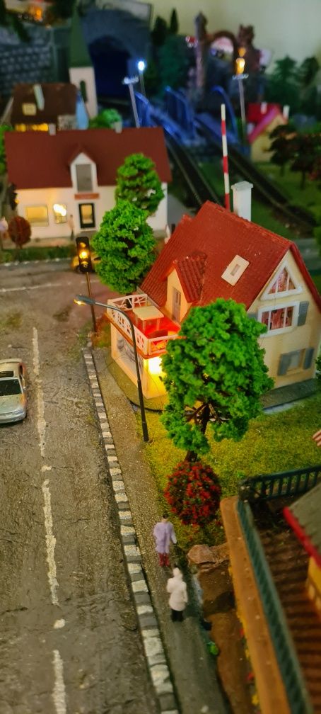 Stalpi iluminat public pentru diorama HO ,disponibili