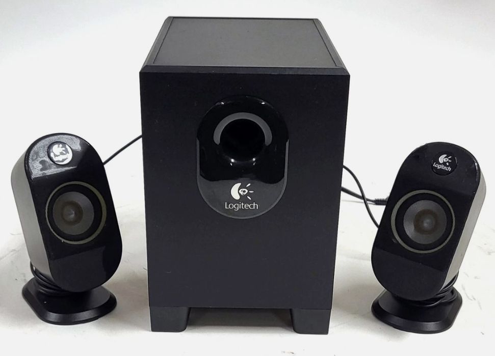 Logitech X-210 2.1 PC Speakers – 3.5mm Input – 230V – Full Set –