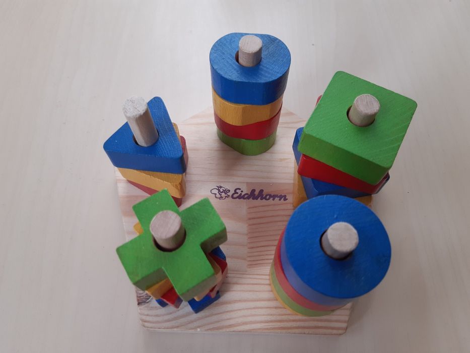 Лот дървени бебешки играчки