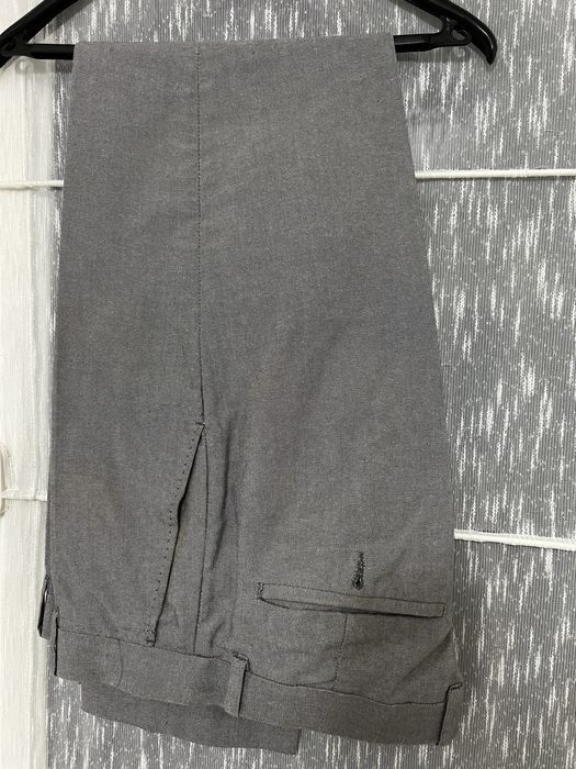 Pantaloni HM Marime 50