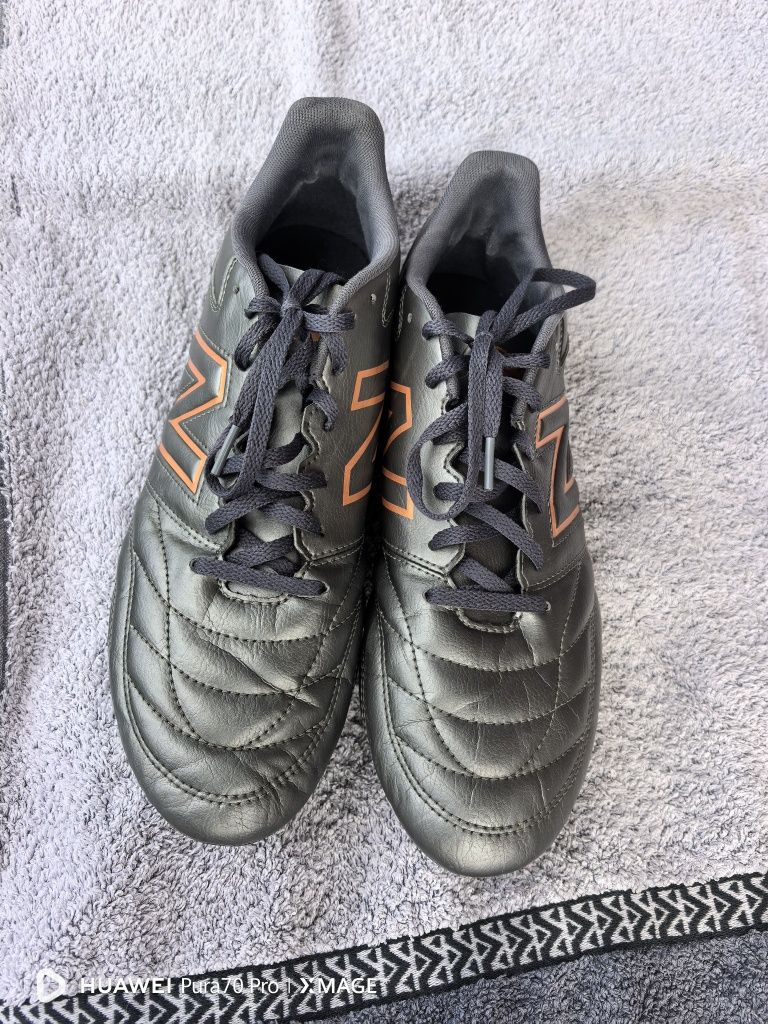 Професионални кожени бутонки New Balance номер 45.5 стелка 29.5см