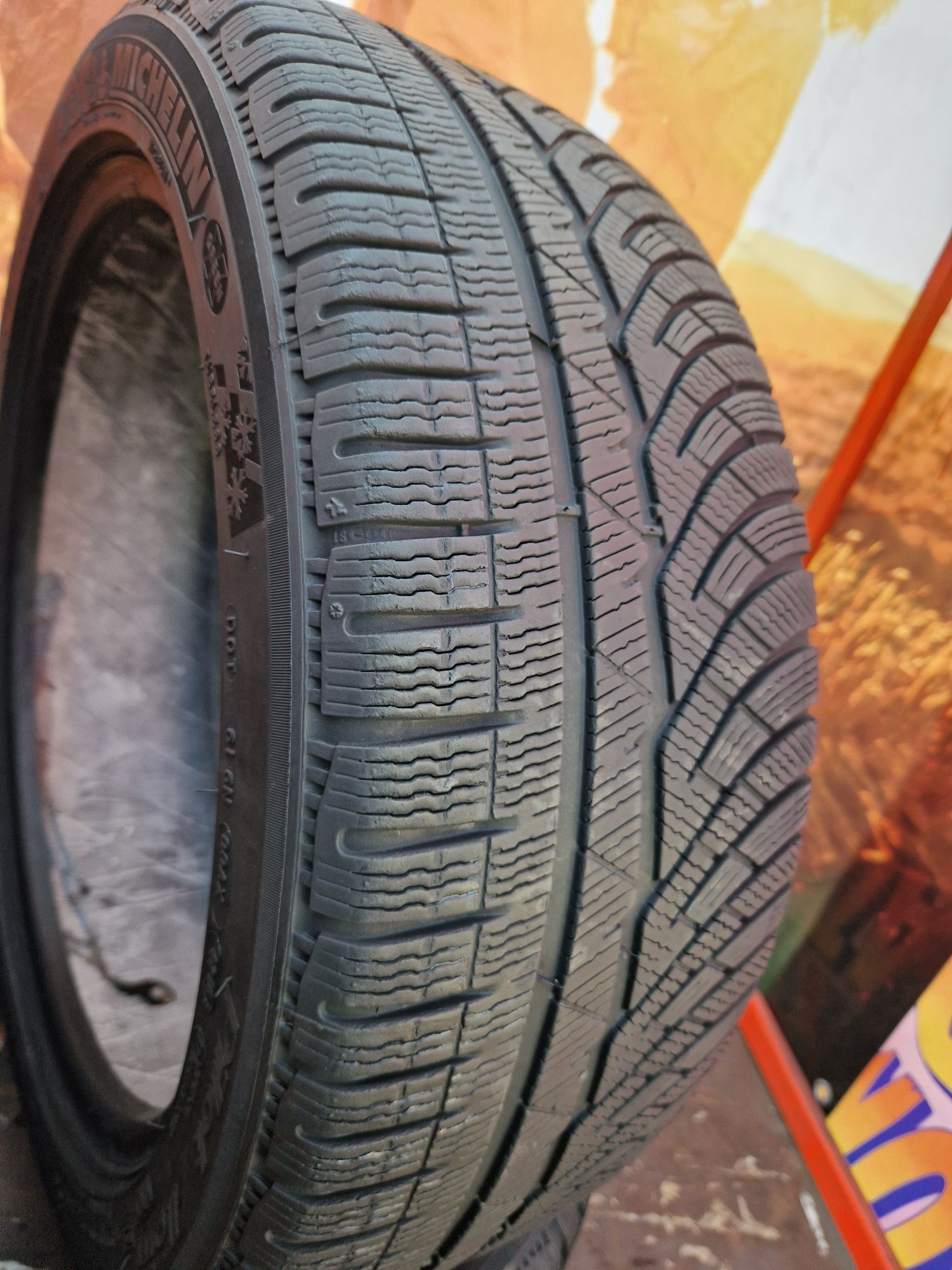 2 Anvelope Michelin 235 45 R19 M+S