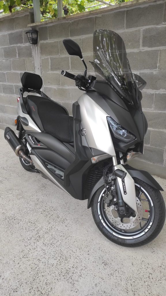 Yamaha X max 300