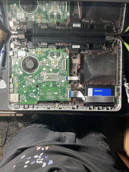 Reparatii, curatare si reconditionare electronice