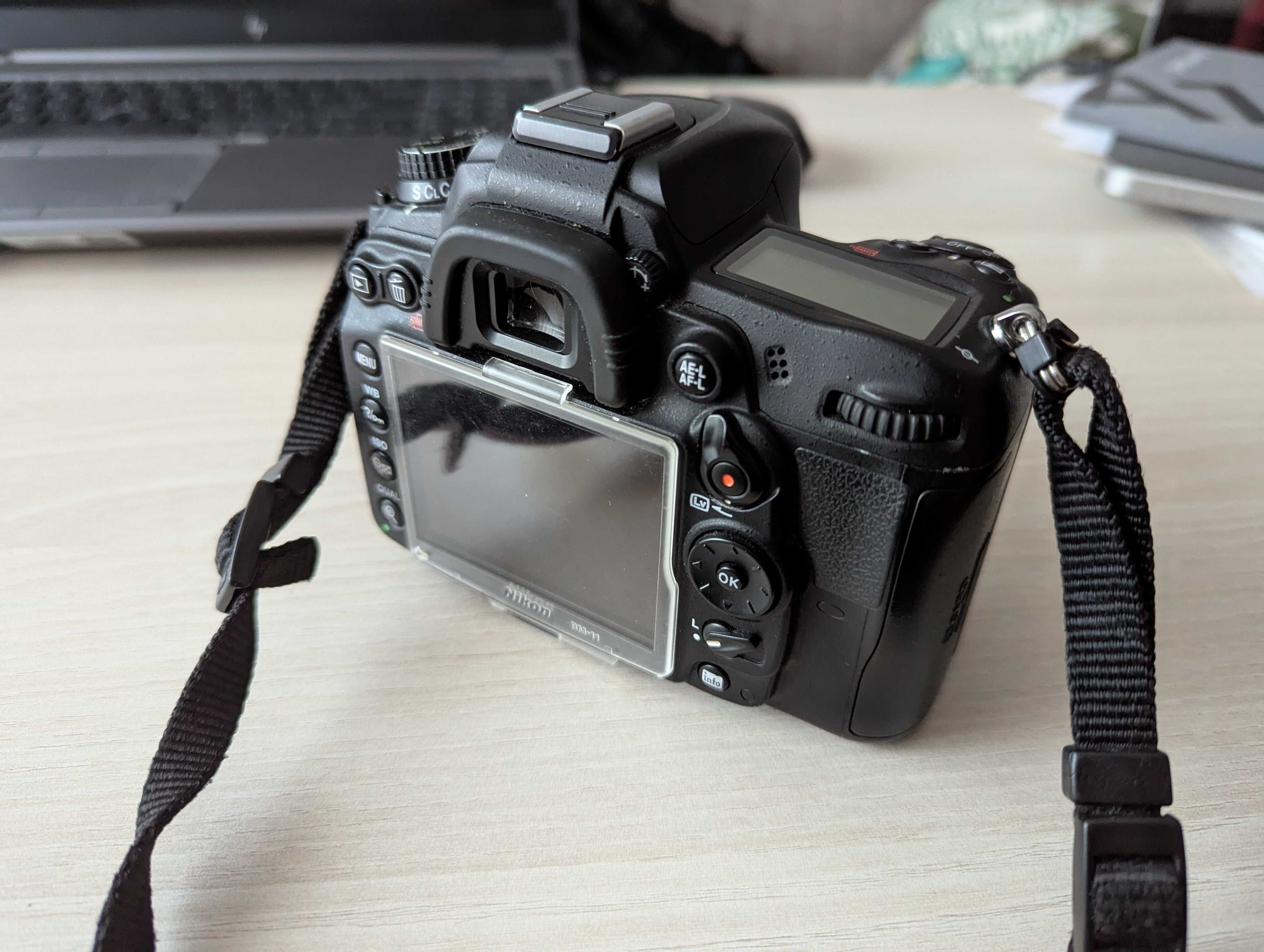 Vând Nikon D7000 body în perfectă stare
