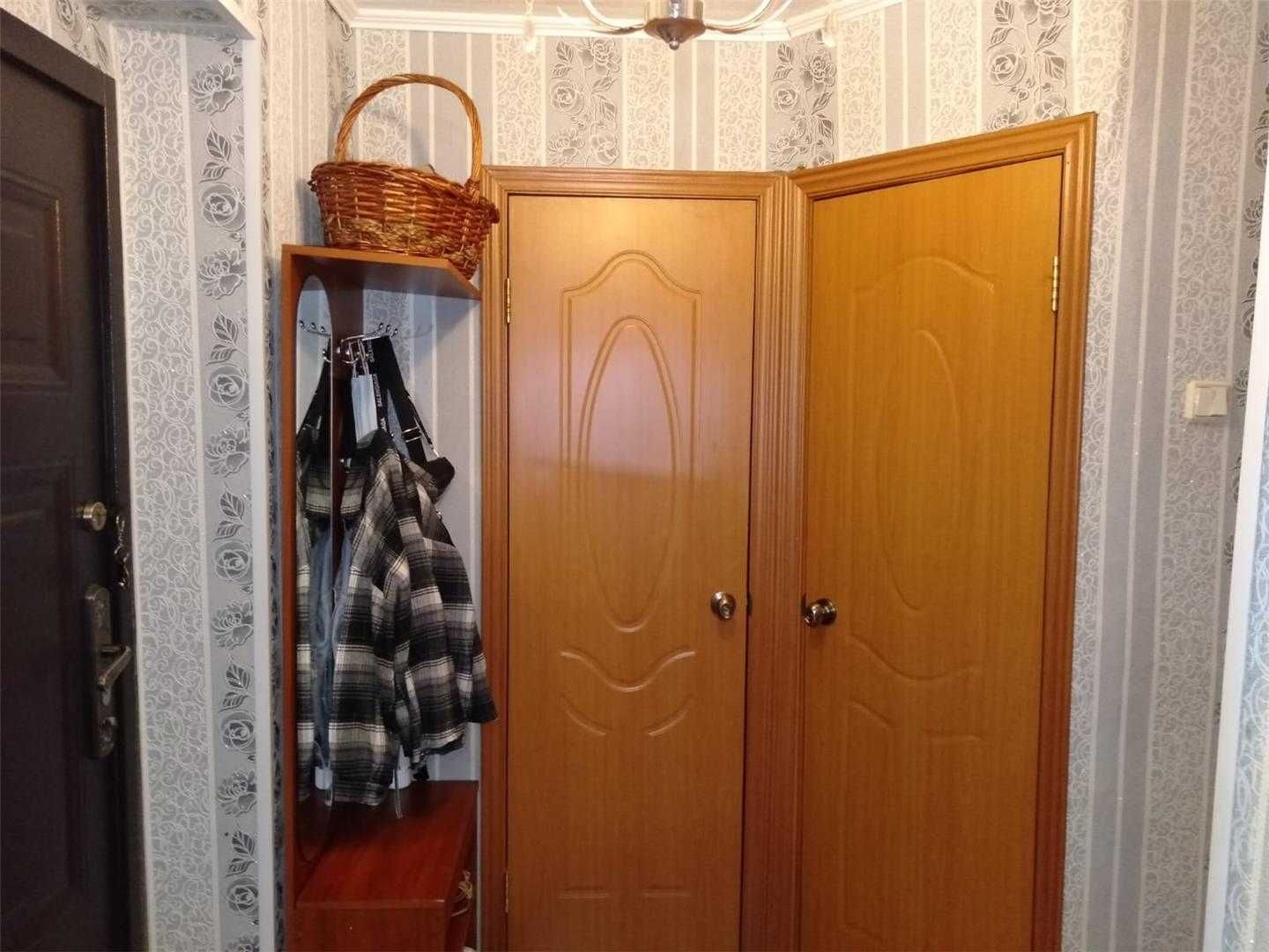 Продам 3-х комнатную квартиру на 6 мкр
