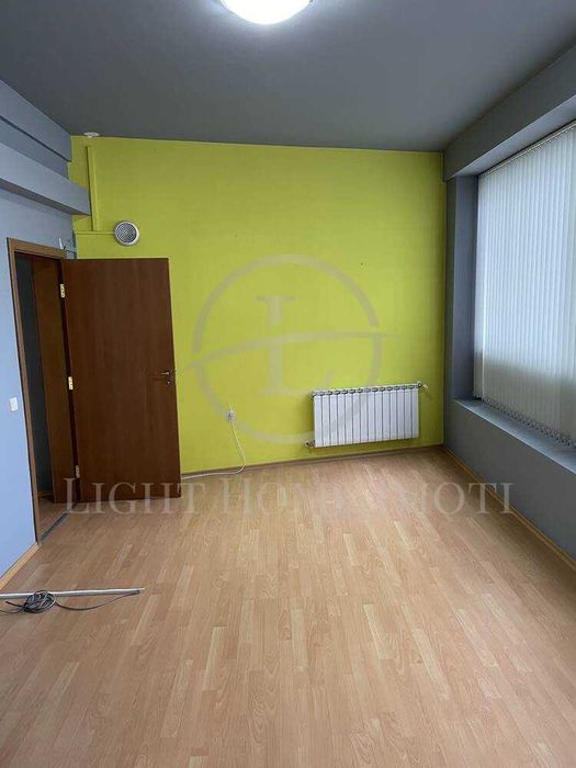 Продава се Офис в Пловдив, Гагарин - 72 кв.м за 1042 €/кв.м - Снимка #1