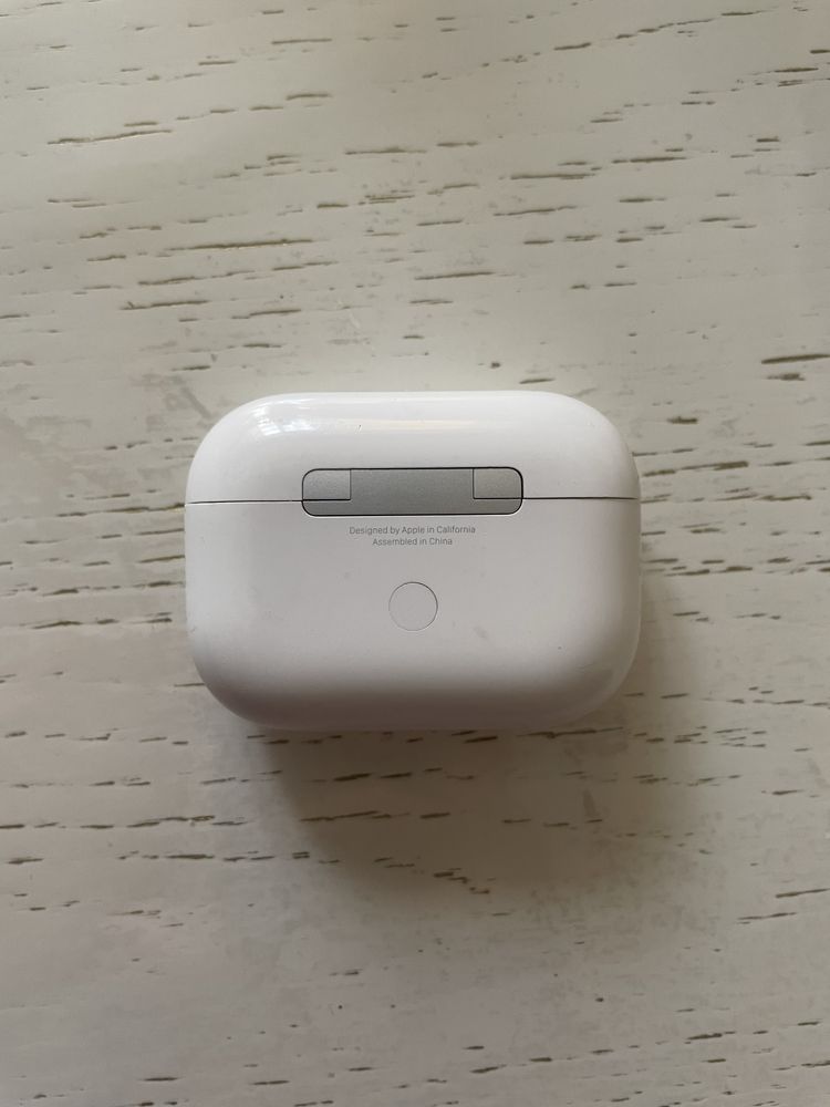 Кейс для наушников airpods