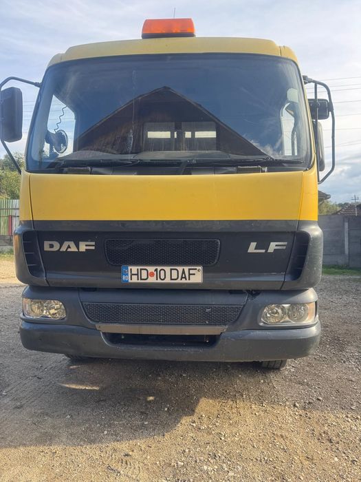 Vând autoutilitara Daf